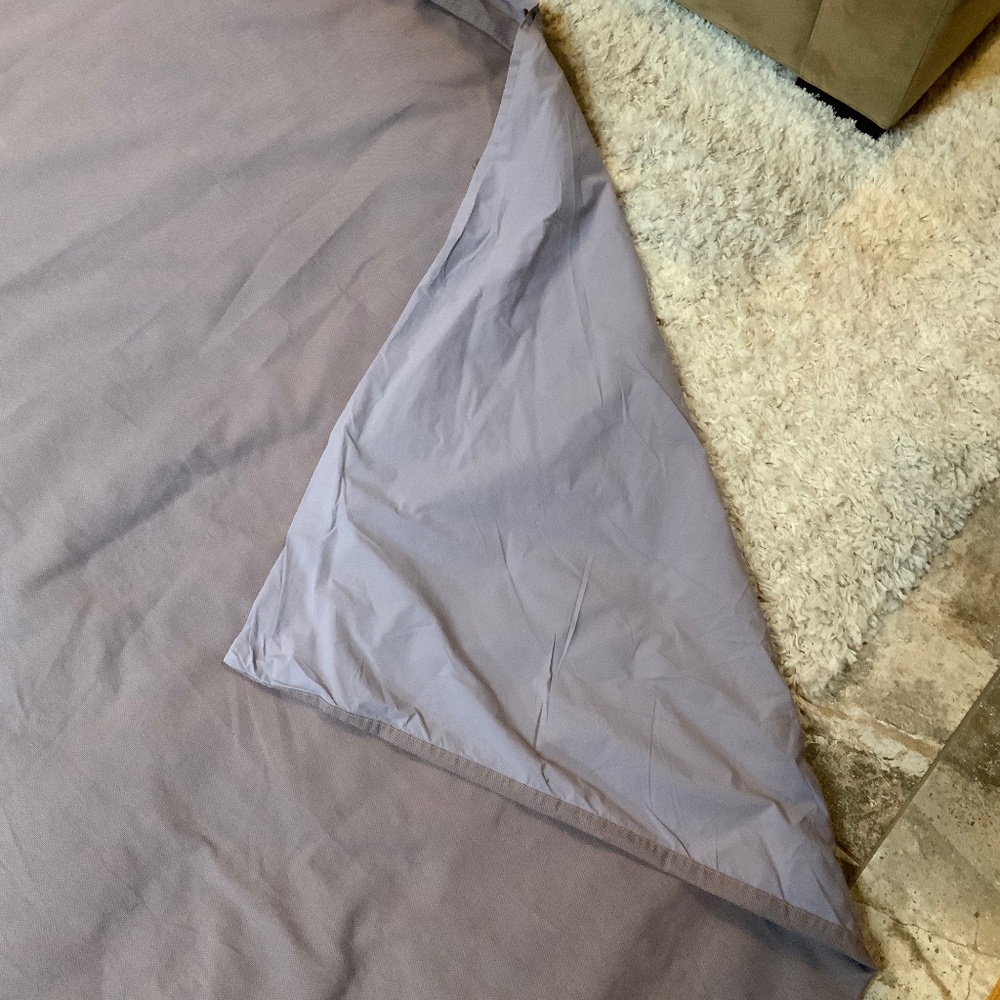 Calvin Klein Purple Duvet 80x80 Classic Minimalist Monochrome Cottage Normcore - Picture 8 of 10